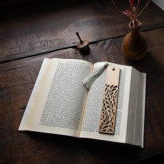 Marque-page en bois moderne et design personnalisable