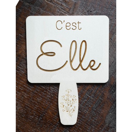 Pancartes en bois du jeu Elle et lui et questions pour une animation de mariage ou d'EVJF / EVJH