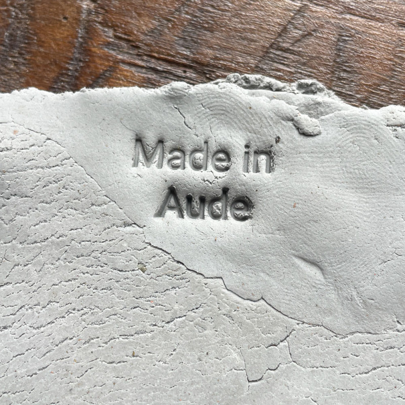 Tampon "Made in Aude" - tampon pour poterie, céramique, etc. Tampon "Made in Aude" - tampon pour poterie, céramique, etc.