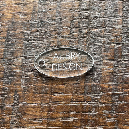 Tags ovales en plexiglas transparent personnalisés – Gravure logo, étiquette produit, création artisanale