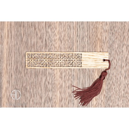 Marque-page en bois moderne et design personnalisable - V9